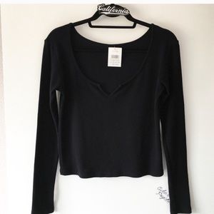 NWOT Brandy Melville Black Monet Long Sleeve